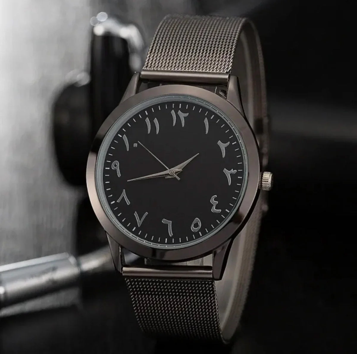 Simple Mesh Strap Watch – Timeless Elegance for Every Style