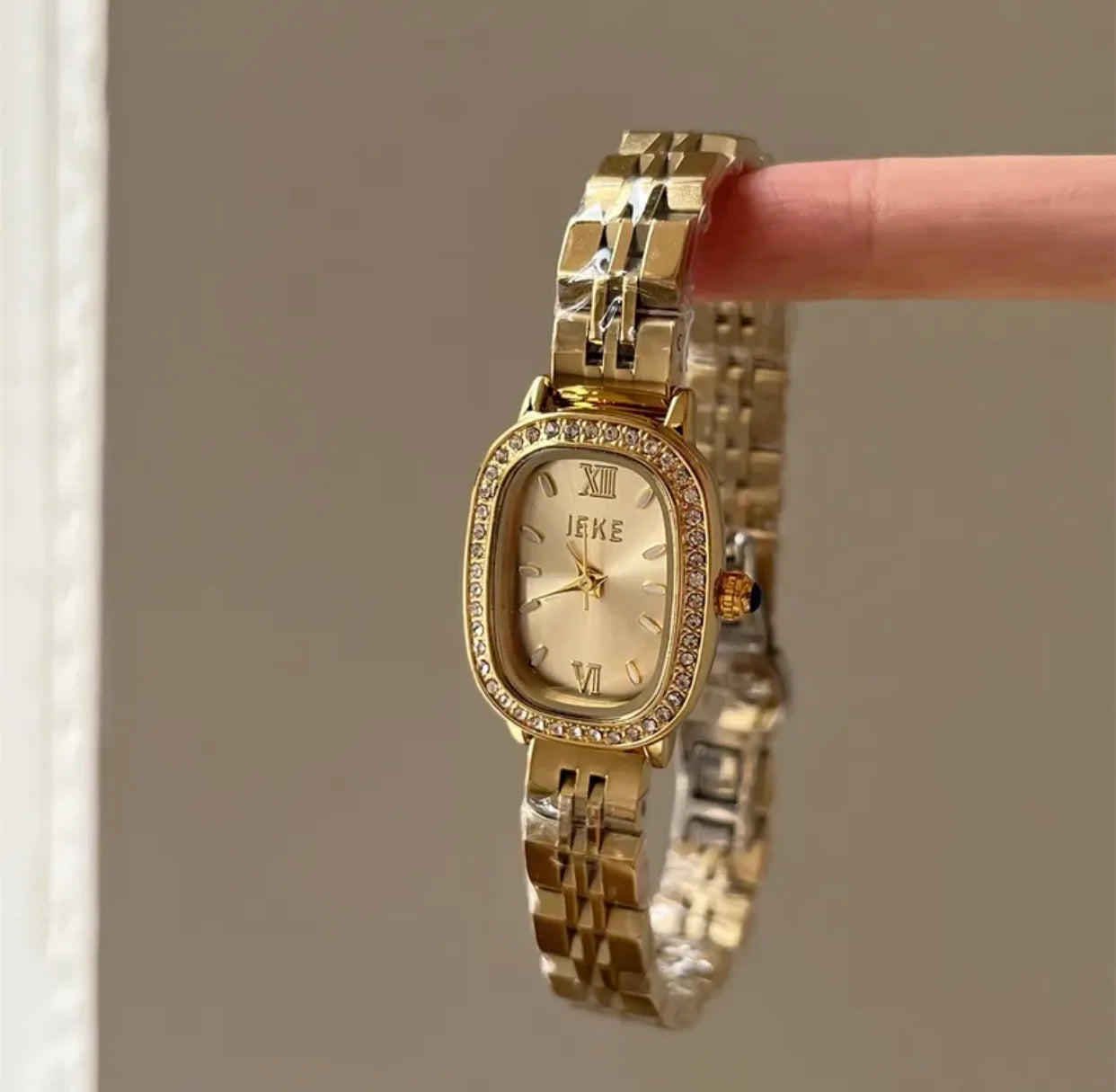 Ladies Luxury Quartz Watch