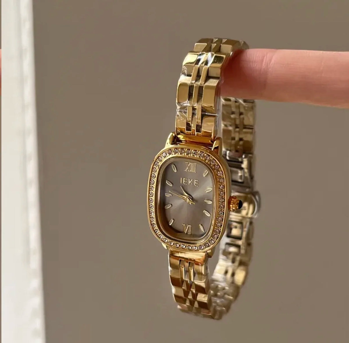 Ladies Luxury Quartz Watch