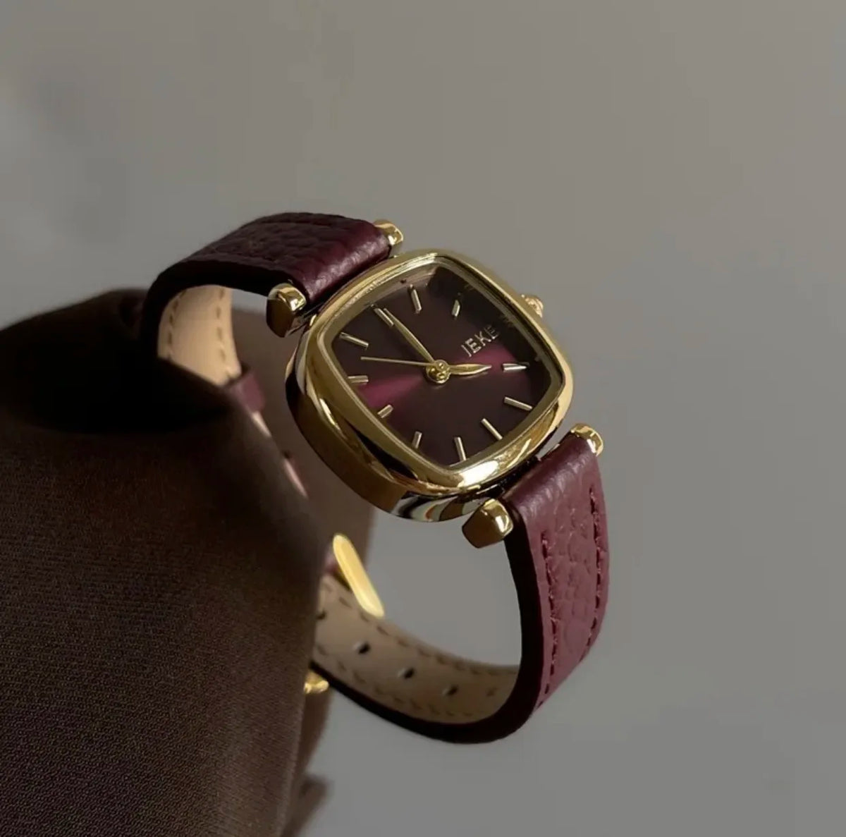 Vintage Women’s Quartz Watch
