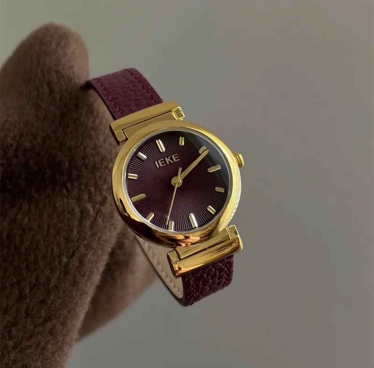 Vintage Women’s Quartz Watch