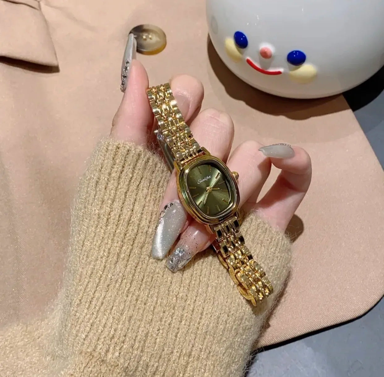 Elegant Women’s Quartz Watch