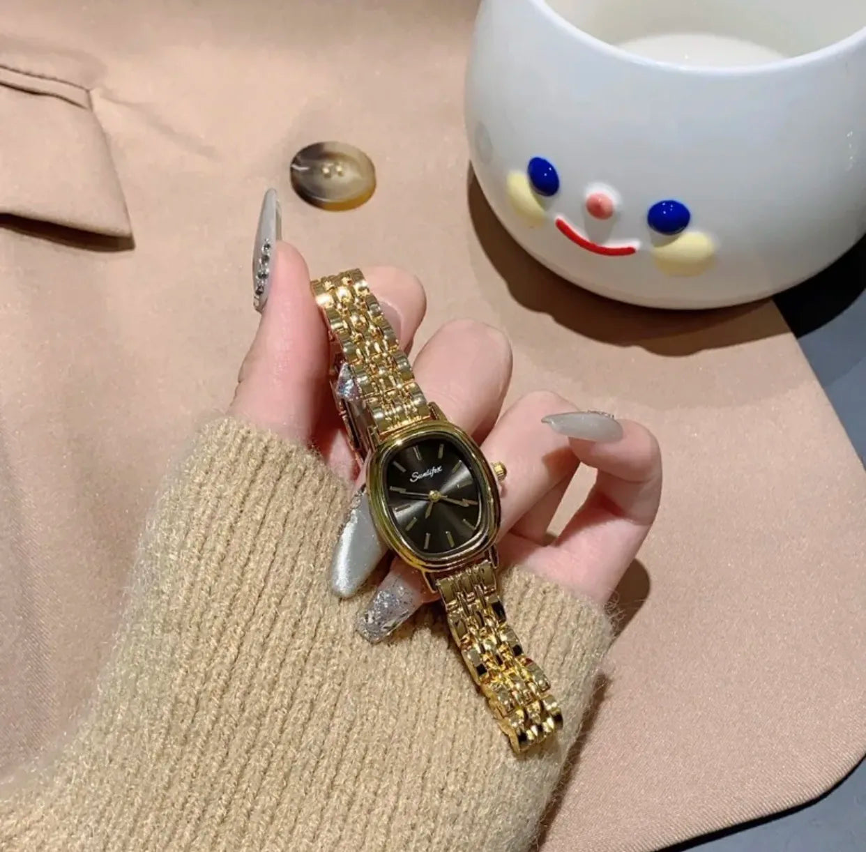 Elegant Women’s Quartz Watch