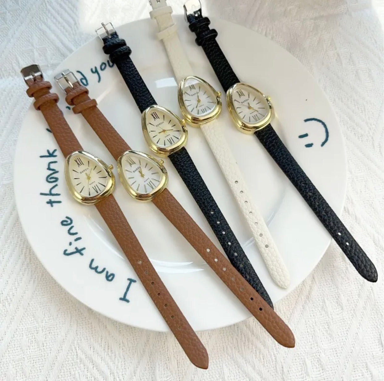 Retro Elegance Women’s Quartz Watch